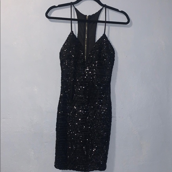Black sequin night out dress! 🖤 - Picture 2 of 8
